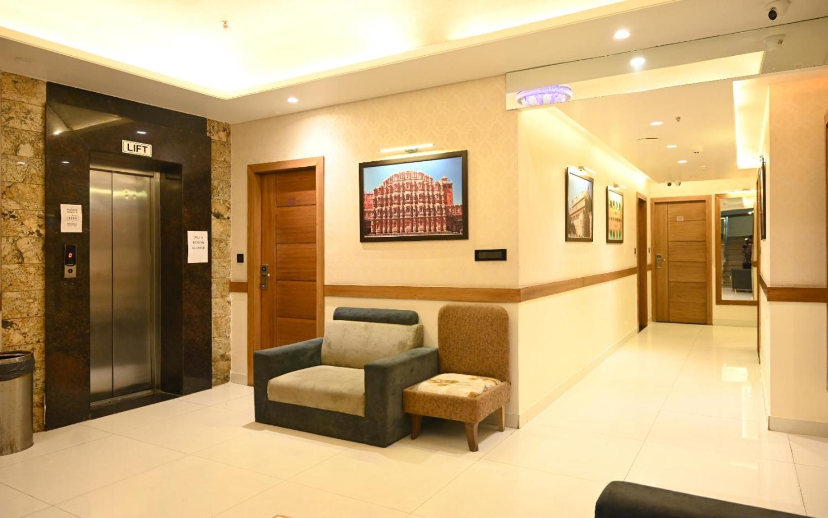 Hotel Rr 62-Jaipur City Centre Hotel Extérieur photo