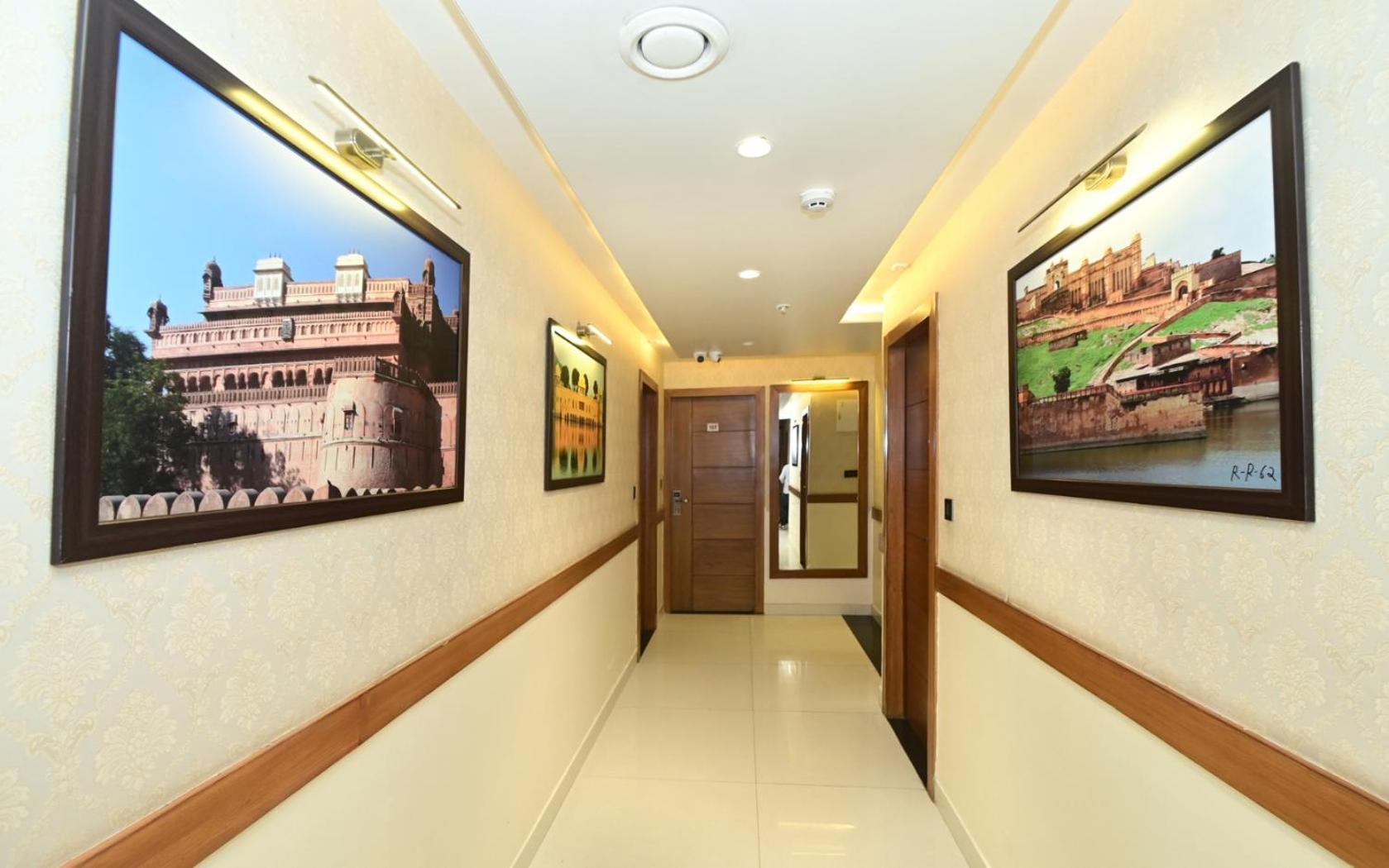 Hotel Rr 62-Jaipur City Centre Hotel Extérieur photo